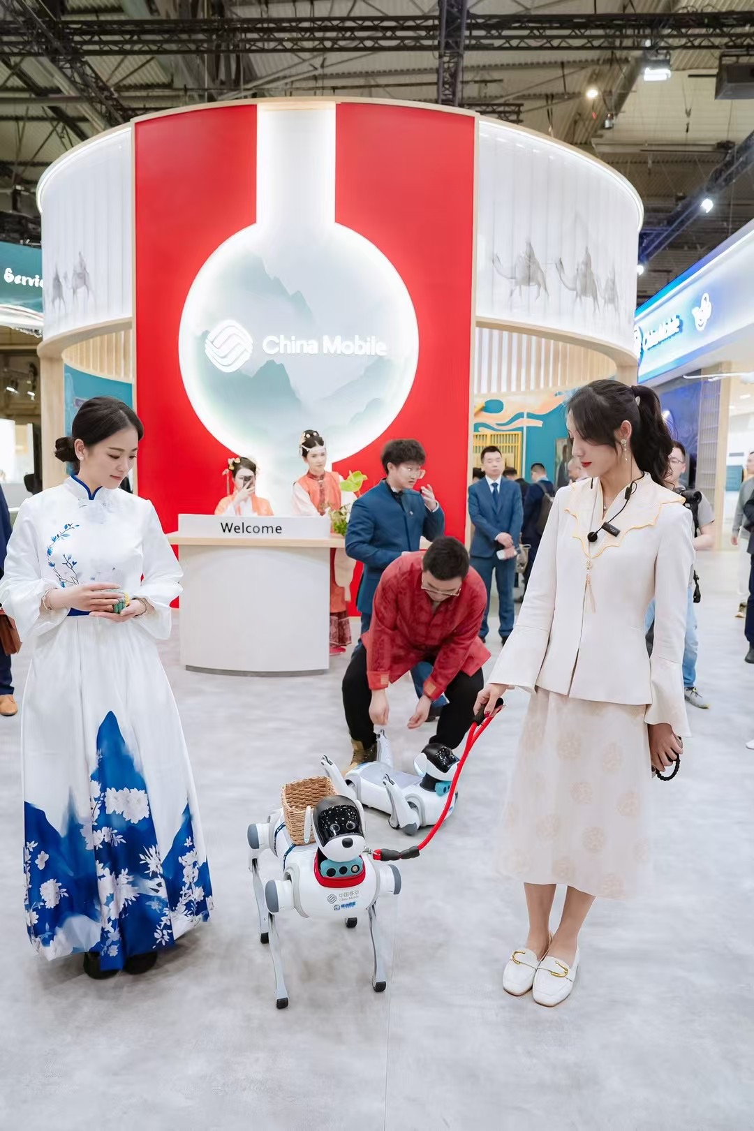 China Mobile en MWC Barcelona 2025 — imagen 1